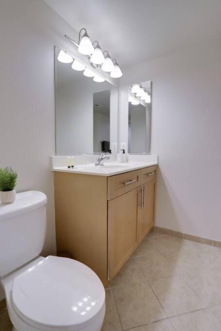 Pentagon City Comfort Modern Stay Arlington Extérieur photo