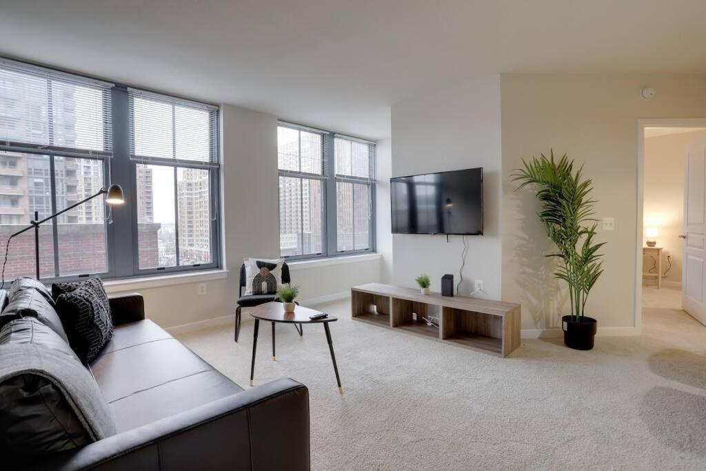 Pentagon City Comfort Modern Stay Arlington Extérieur photo